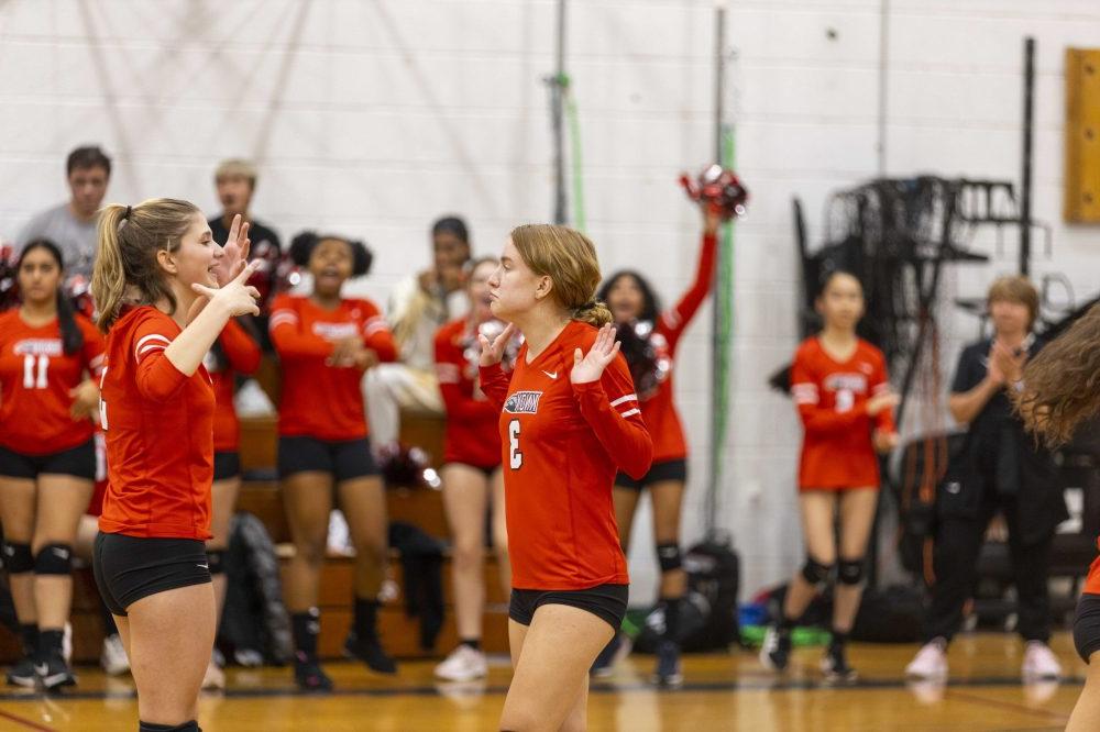 Knox Girls Volleyball Action Photo